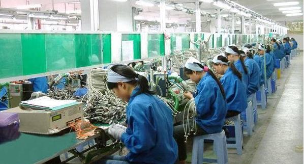 这就离不开很多的电子厂,在中国几乎一半的工厂都是生产电子产品,研发
